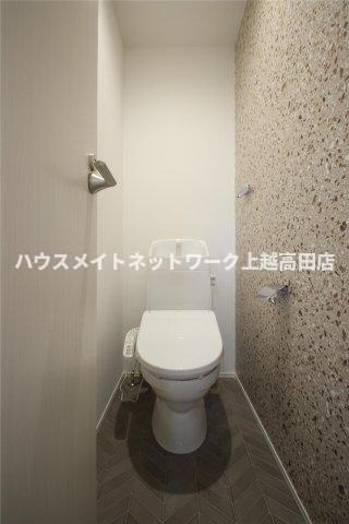 ユーソニアン上越・大字寺町Ａのトイレ|温水洗浄暖房便座（参考同型タイプの室内写真）