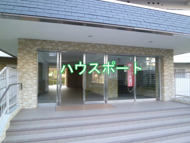【エントランス】 | 向島ニュータウン第三街区A棟