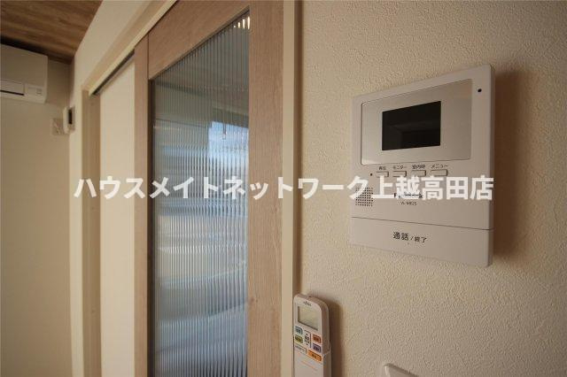 ユーソニアン上越・春日山Ａのセキュリティ|モニターホン（参考同型タイプの室内写真）