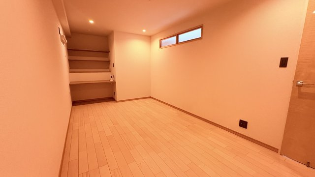 ★仲介手数料無料★朝日九段マンション（最上階・三方角住戸・陽当たり良好）の独立洗面台