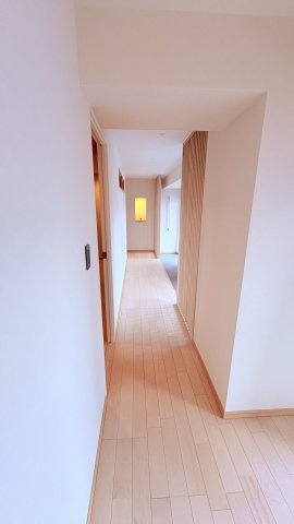 ★仲介手数料無料★朝日九段マンション（最上階・三方角住戸・陽当たり良好）の内装