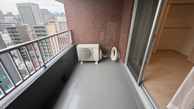 ★仲介手数料無料★朝日九段マンション（最上階・三方角住戸・陽当たり良好）のバルコニー