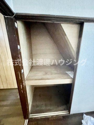 豊南町西3丁目貸家の収納