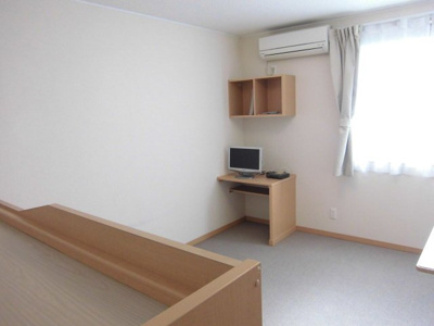 【内装】 | レオネクストフジヤマＡ | テレビの上にも棚が御座います。