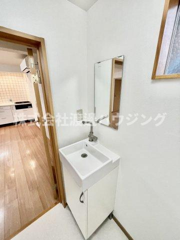 姫島1丁目貸家の洗面所