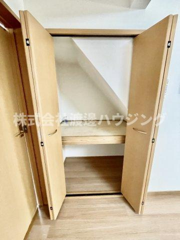 姫島1丁目貸家の収納