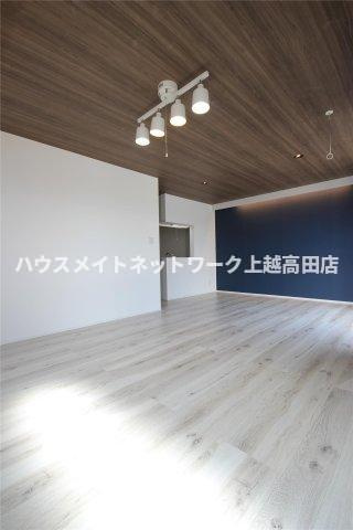 ユーソニアン上越・春日山Ａの内装|リビング（参考同型タイプの室内写真）