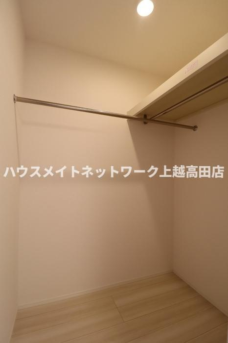 プレミアステイツ Ａの収納|ウォークインクローゼット