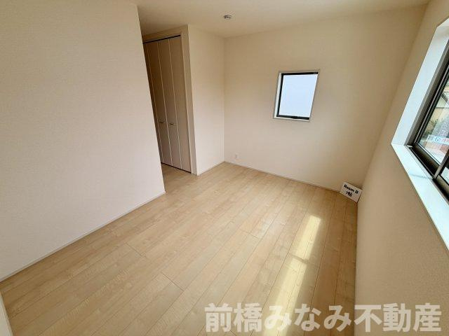 【新築】高崎市新町第８　３号棟(全９棟)　リーブルガーデン　新築建売分譲の洋室|広々とした洋室です