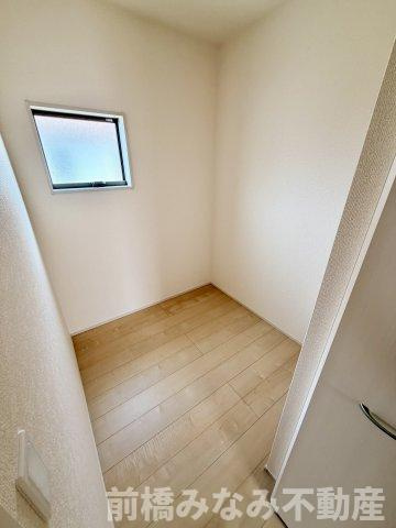 【新築】高崎市新町第８　３号棟(全９棟)　リーブルガーデン　新築建売分譲の洋室|コンパクトで使いやすい洋室です