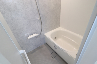 【浴室】 | メゾンソレイユ中島西 | バス