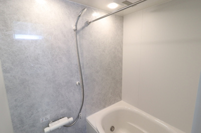 【設備】 | メゾンソレイユ中島西 | 浴室物干し