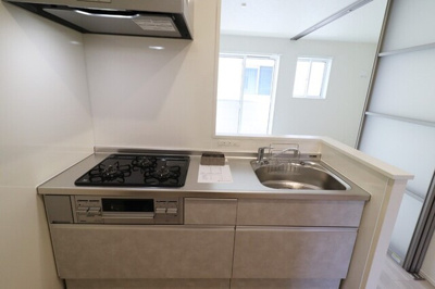 【キッチン】 | メゾンソレイユ中島西 | 対面キッチン