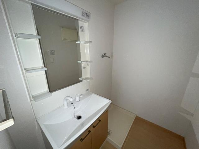 オアシスの洗面所|洗髪洗面化粧台