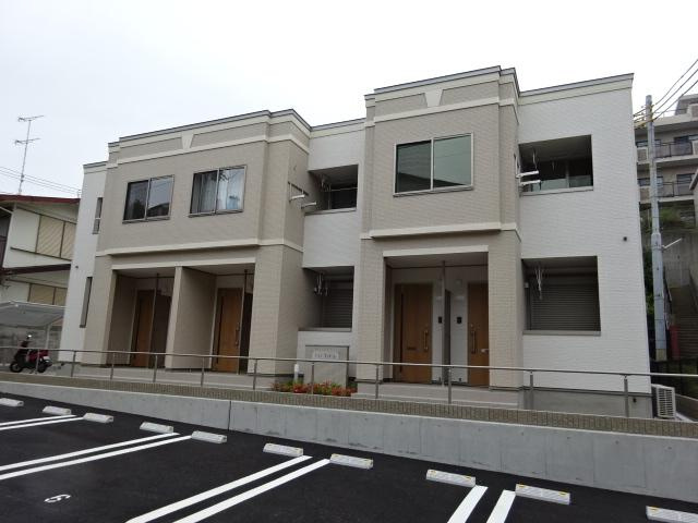 メゾン　フィオーレ