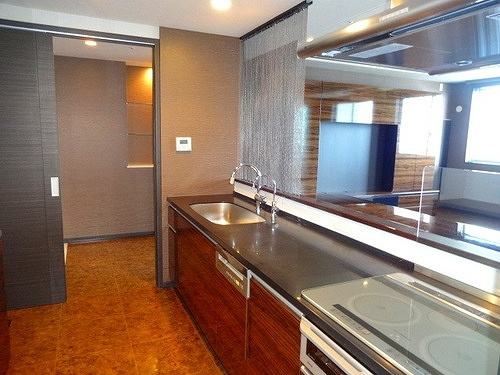 ザ・タワー大阪のキッチン|システムキッチン　※前回募集時／２０２０年８月の写真