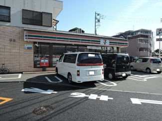 セブンイレブン大和つきみ野駅北店まで240m