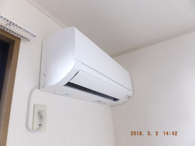 エアコン１基付き