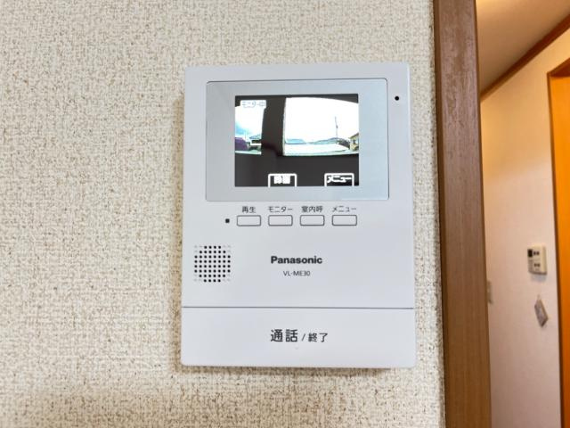 サンクリスタルの内装|カメラ付インターホン