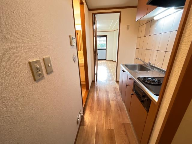 サンクリスタルの内装|廊下