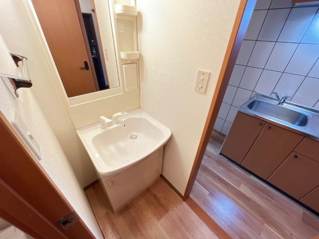 サンクリスタルの洗面所|洗髪洗面化粧台