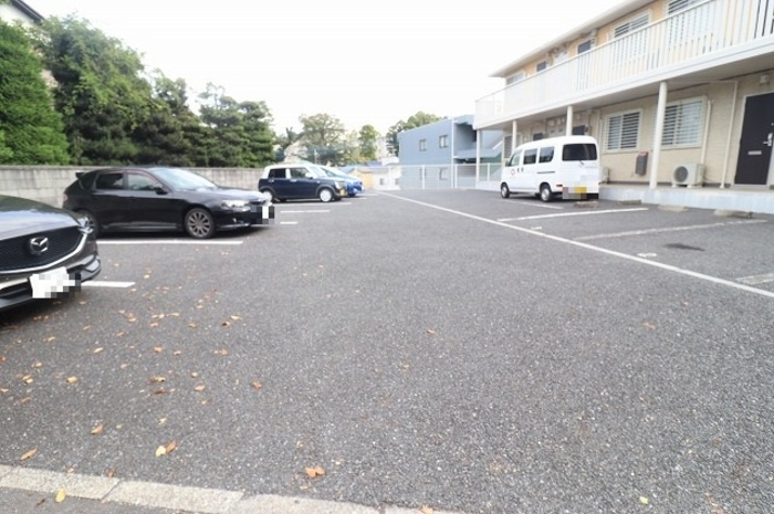 ヴァン・クレールの駐車場|駐車場