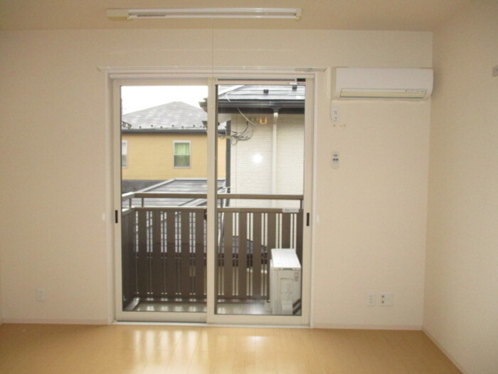 プルメリアのキッチン|居室