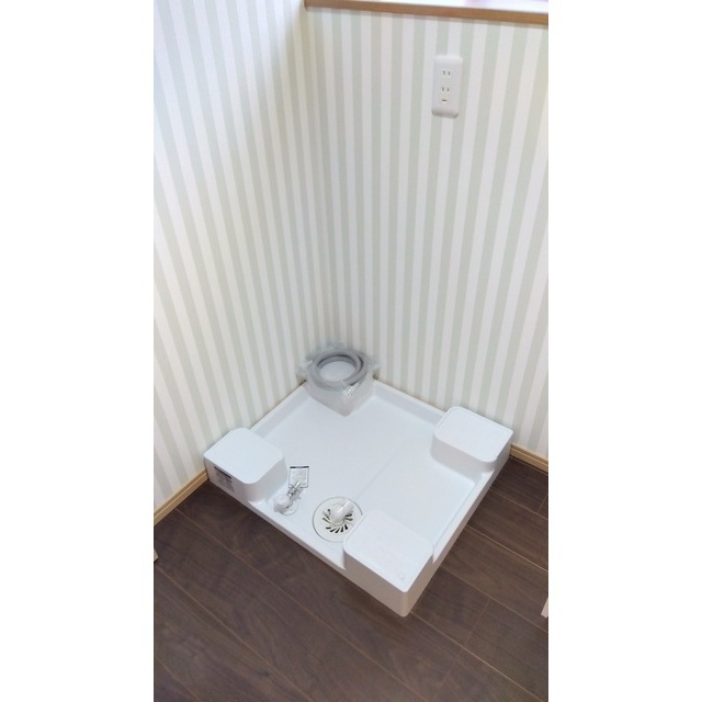 三田洞東5-5-3貸家の設備|洗濯機置き場