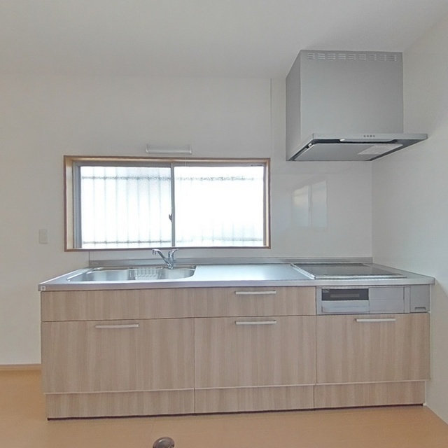 三田洞東5-5-3貸家のキッチン|システムキッチン（IH）