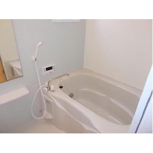 ヴァンロゼＡ　Ⅰの浴室