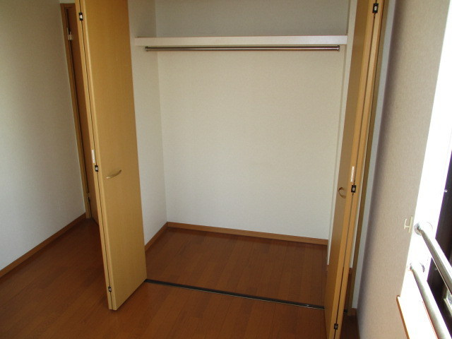生駒郡斑鳩町龍田北１丁目の一戸建ての収納