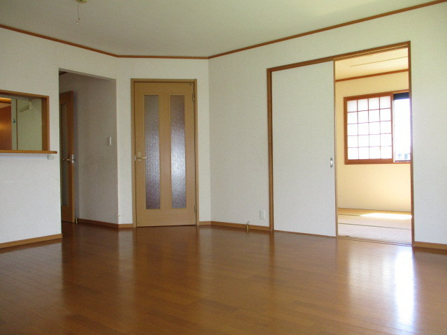 生駒郡斑鳩町龍田北１丁目の一戸建ての居間・リビング