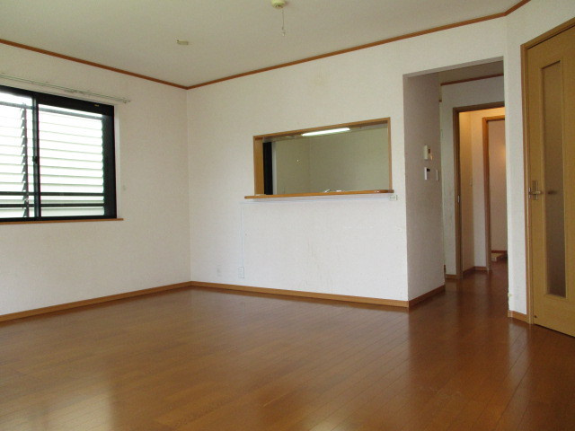 生駒郡斑鳩町龍田北１丁目の一戸建ての居間・リビング