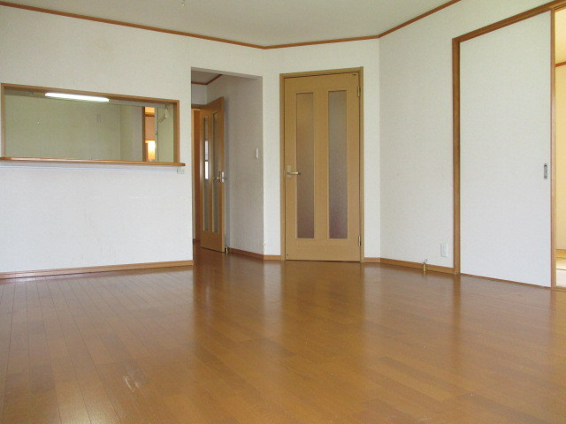 生駒郡斑鳩町龍田北１丁目の一戸建ての居間・リビング