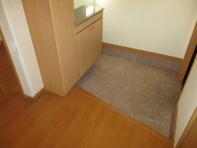 生駒郡斑鳩町龍田北１丁目の一戸建ての玄関