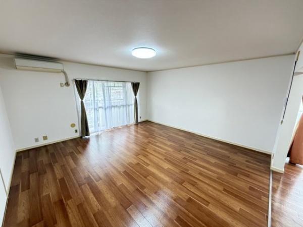 【居間・リビング】 | グリーンヒル光善寺　18号棟