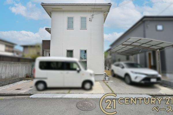 生駒郡斑鳩町服部２丁目　一戸建のその他|■現地撮影写真■陽当たりのよい緑豊かな住環境・南側の開放的なお庭では家庭菜園やＢＢＱなど、ご家族のお時間を過ごすことができます！