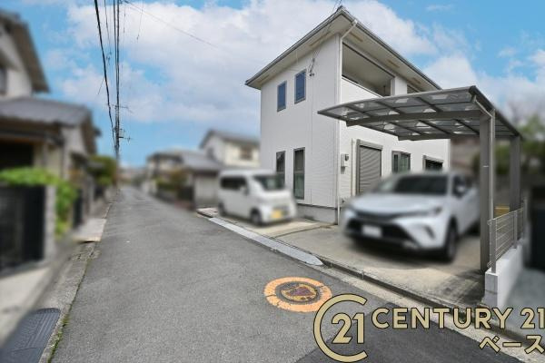 生駒郡斑鳩町服部２丁目　一戸建の前面道路含む現地写真|■現地撮影写真■道路との高低差が少ないフラットな敷地です！