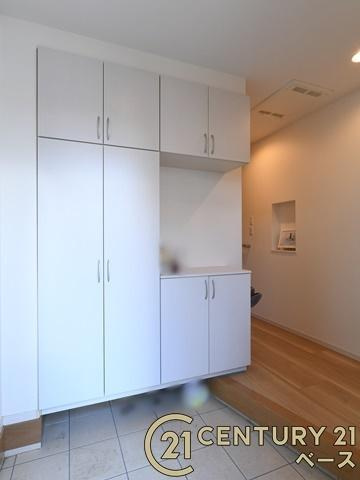 生駒郡斑鳩町服部２丁目　一戸建の収納
