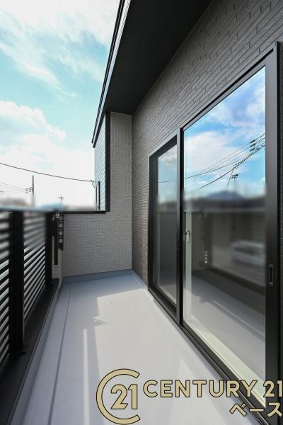 北葛城郡上牧町中筋出作 １号棟 ／新築一戸建のバルコニー|■現地撮影写真■日当たりのよいバルコニー！洗濯物もよく乾きます！