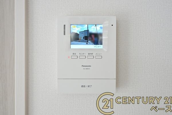 北葛城郡上牧町中筋出作 １号棟 ／新築一戸建の内装|■現地撮影写真■ＴＶモニター付きインターホンで防犯対策もバッチリ！来客も一目でわかり安心です！