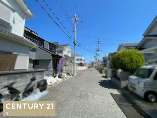 和歌山市田尻　中古戸建の前面道路含む現地写真