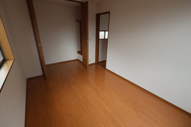 北区日進町１丁目44-4(リフォーム済住宅)の洋室|2階 6帖