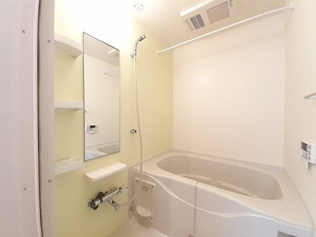 グランリジェールの浴室|落ち着いた空間のお風呂です