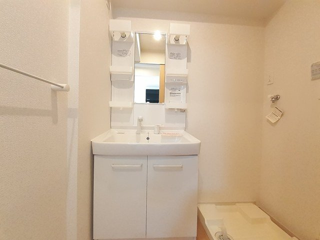 グランリジェールの洗面所|広い洗面スペース