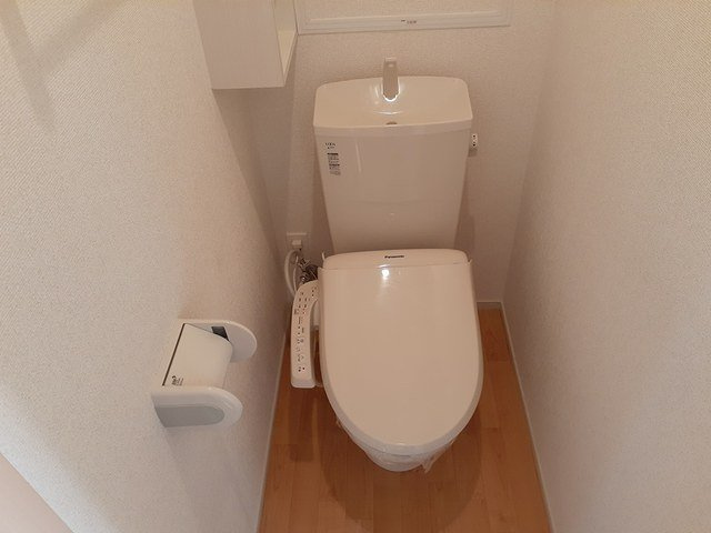 サンパティークいしぜのトイレ|ゆったりとした空間のトイレです
