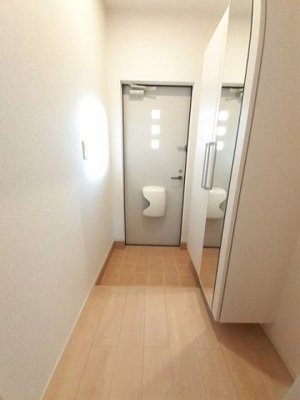 【玄関】 | モンドブリエ