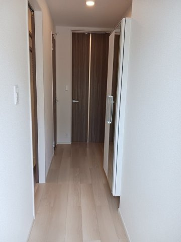 レヴリ　Ⅰの玄関