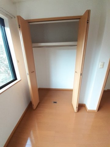 ラミアカ－メラ　ドゥエの収納