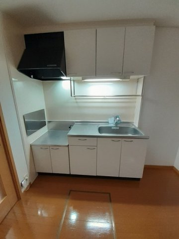 ラミアカ－メラ　ドゥエのキッチン